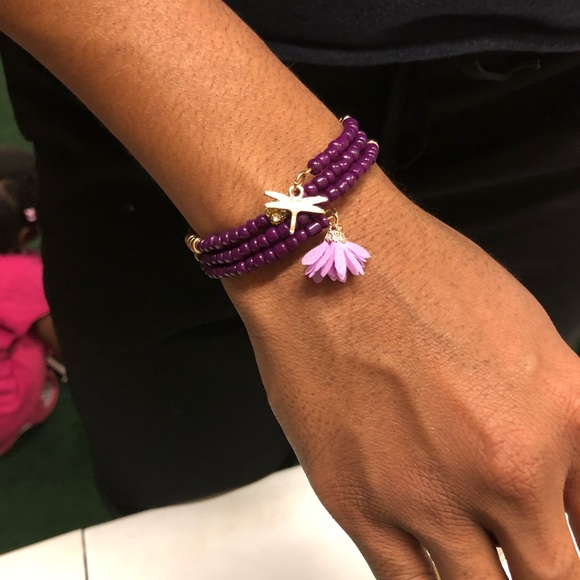 Jewelry - Picture 6 of 6